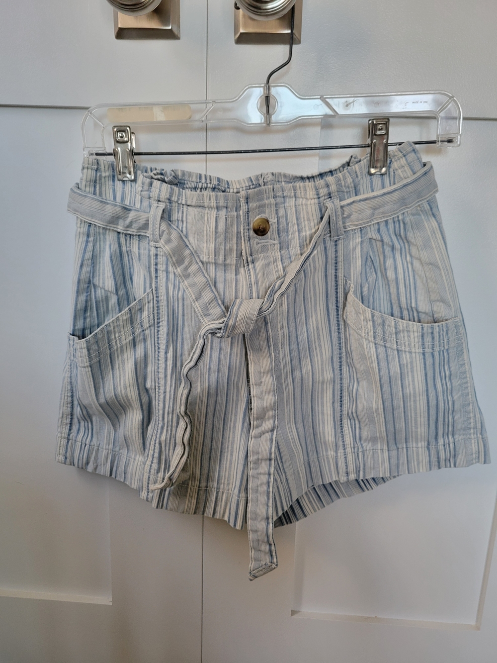 Striped Tie-Waist Women’s Shorts - Light Blue/White American Eagle